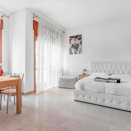 Moncler House Navigli Διαμέρισμα Μιλάνο Εξωτερικό φωτογραφία